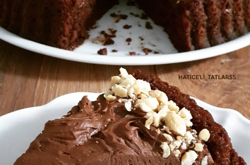 ÇİKOLATALI TART KEK